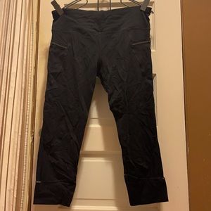 Athleta stash pocket running capris